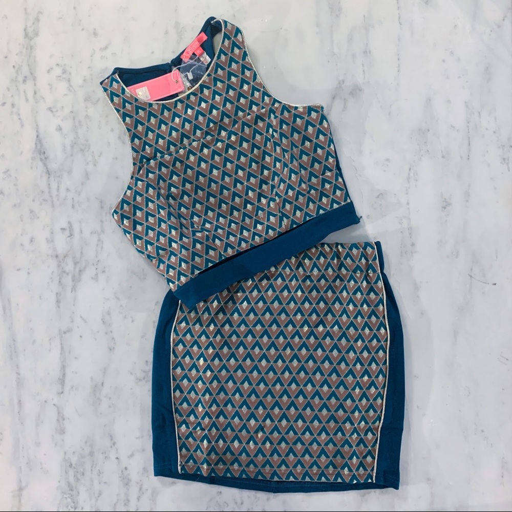 Blue Two Piece Skirt Set - Picture 2 of 8